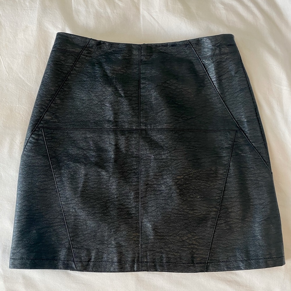 Used- Like new H&M Leather Skirt